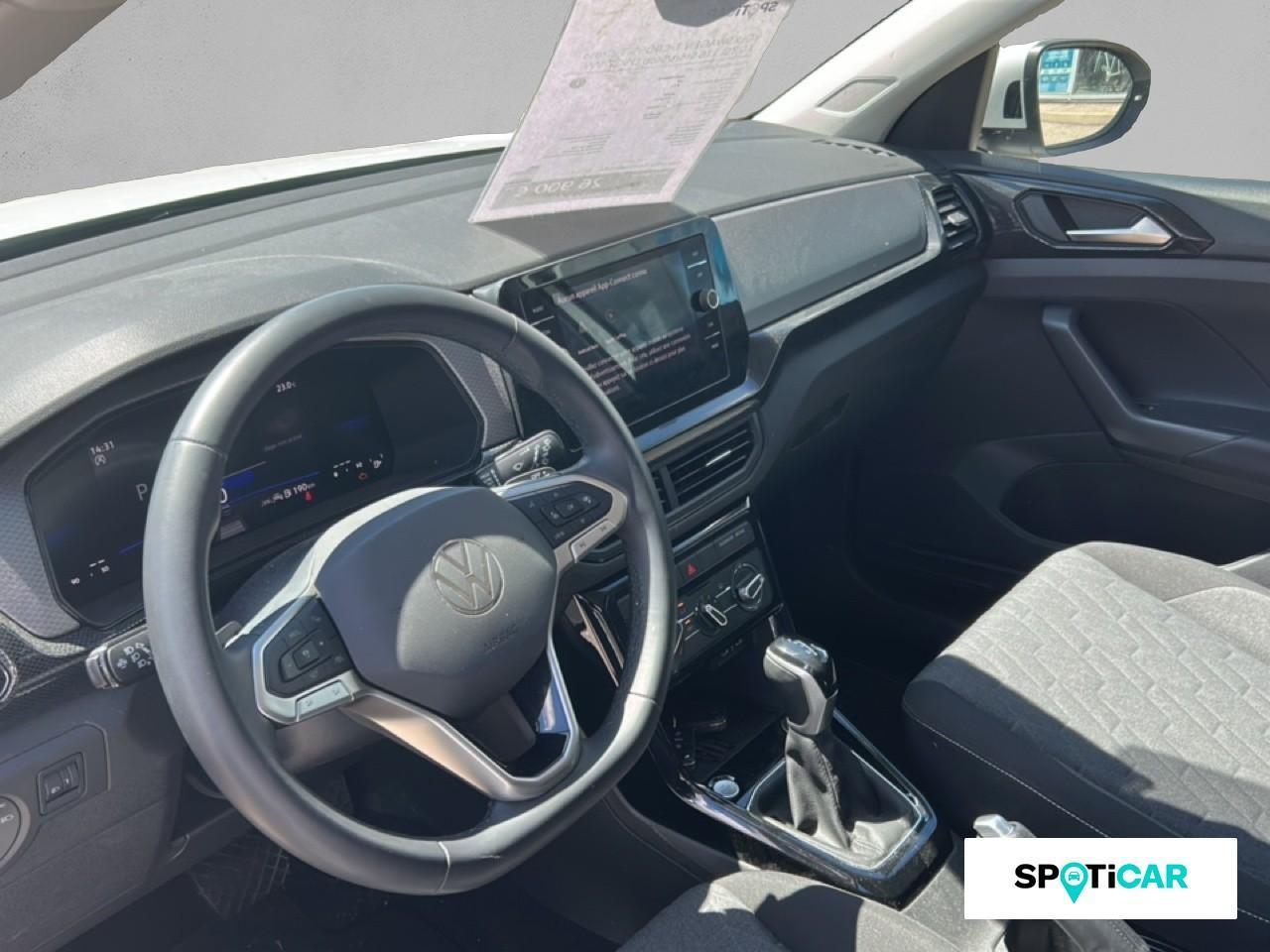 VOLKSWAGEN T-CROSS